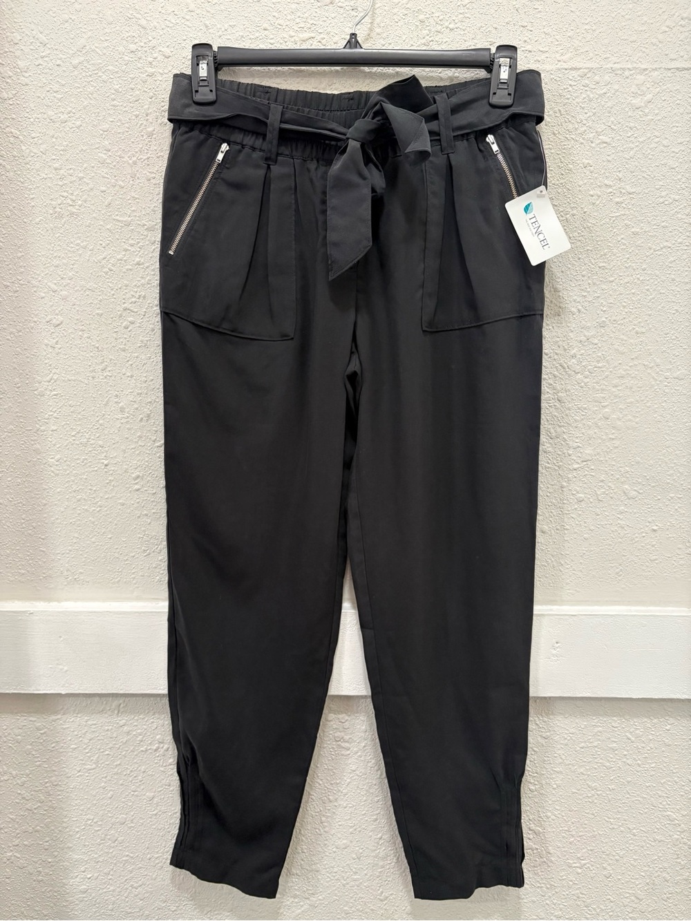 Sundance Black Tencel Tie Belt Tapered Pants NEW M